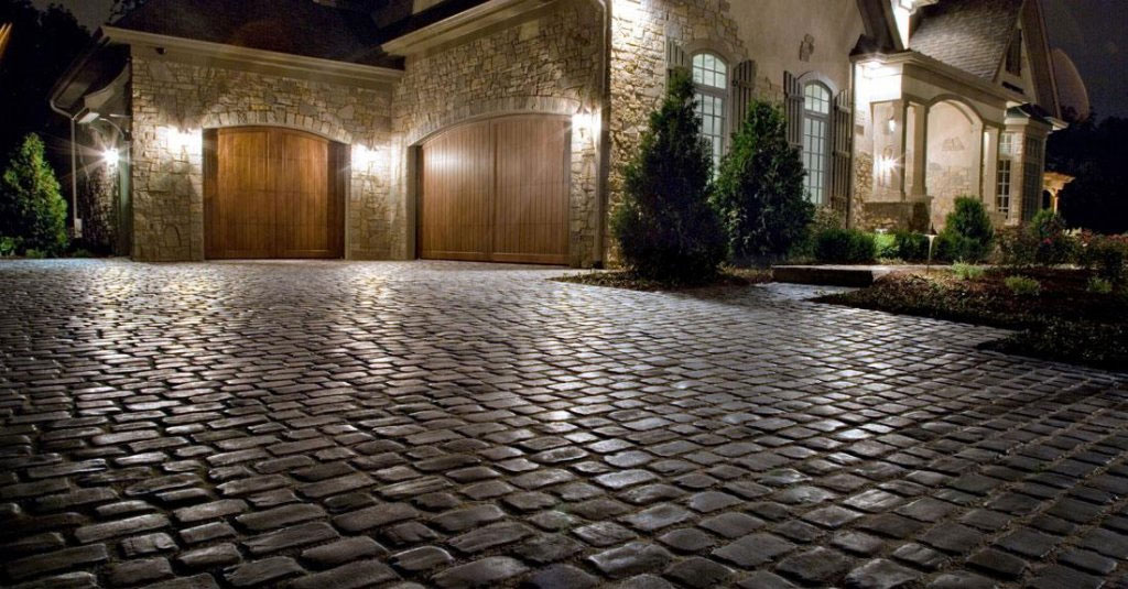 Hamptons Cobblestone Paver Driveway