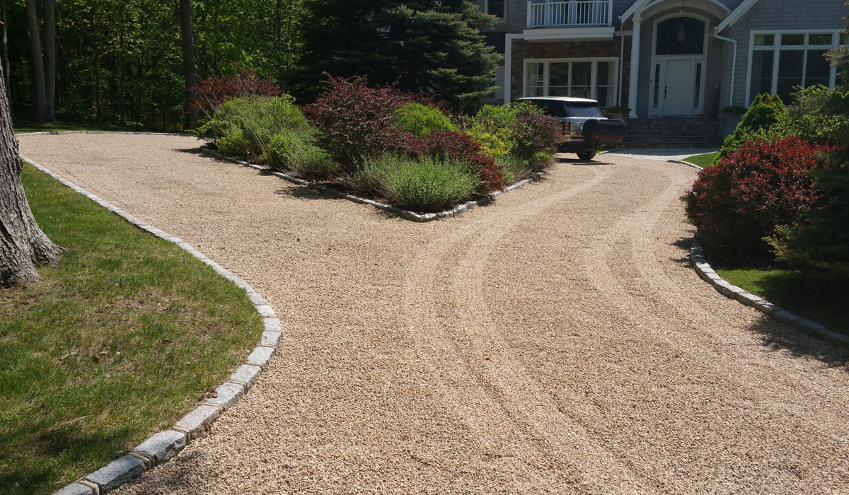 Hamptons Pebble Stone Driveway