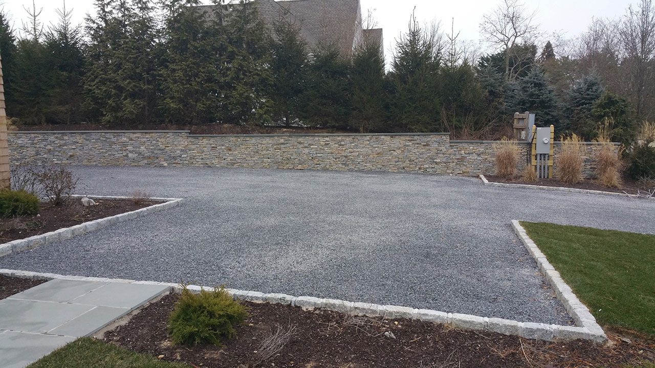 Hamptons Gravel Driveway Design