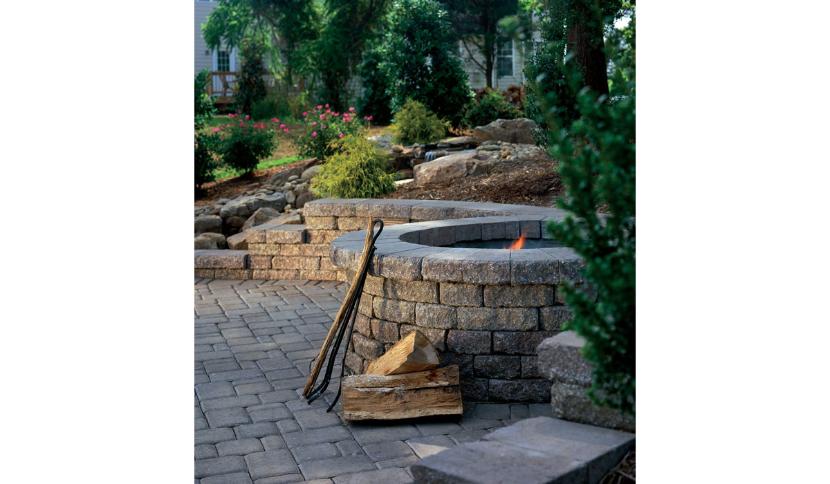 Outdoor Patio, Paver Patio, Landscape Retaining Wall