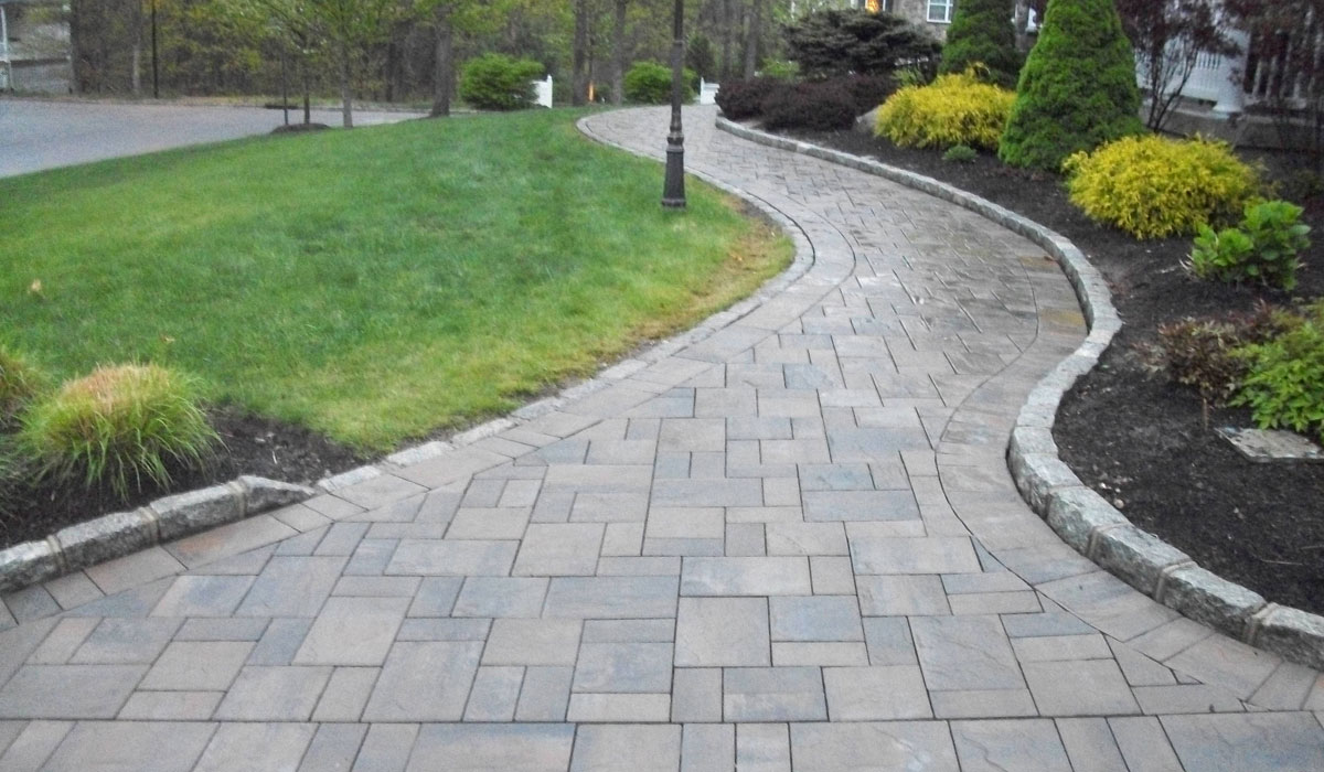 Hamptons East End Long Island Mason Design, Custom Walkway with Raised and Recessed Cobblestone Walkay Edging
