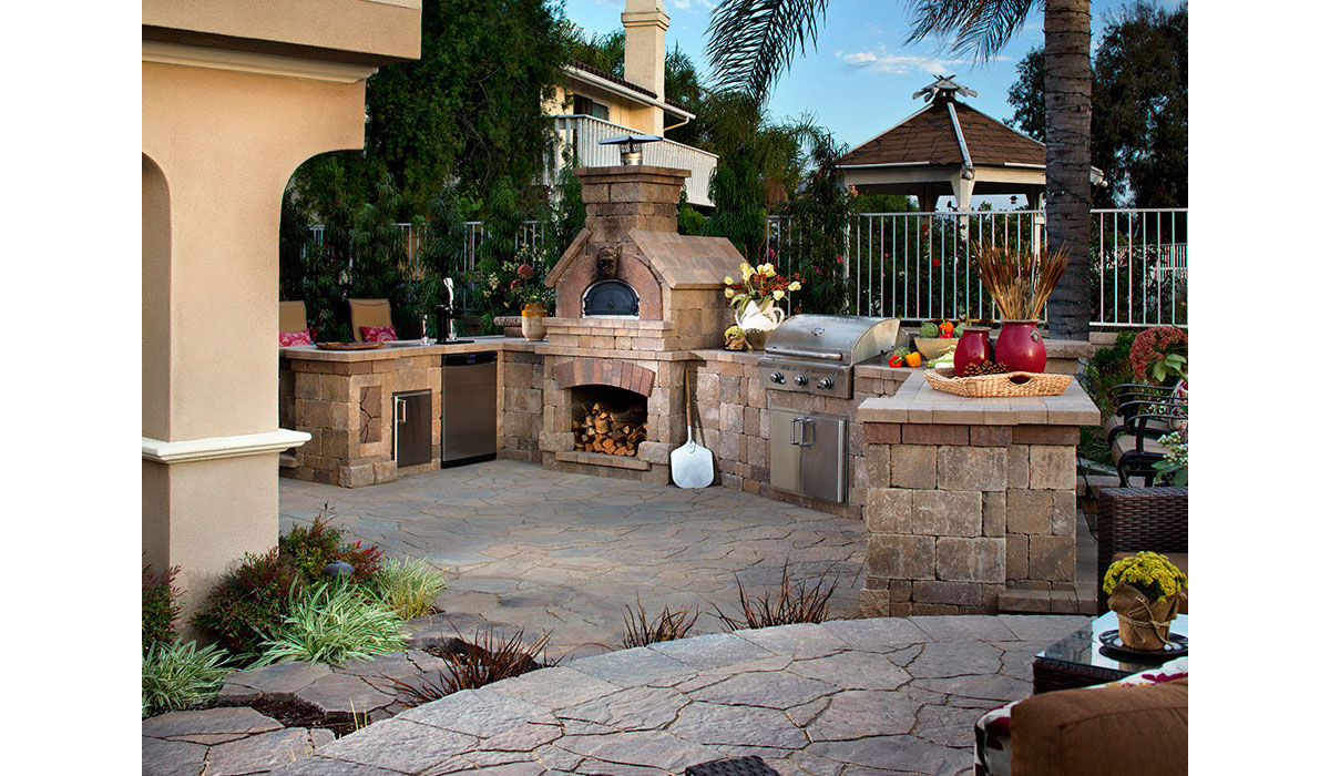 Outdoor Fireplace, Cooking Station, Kitchen Area
